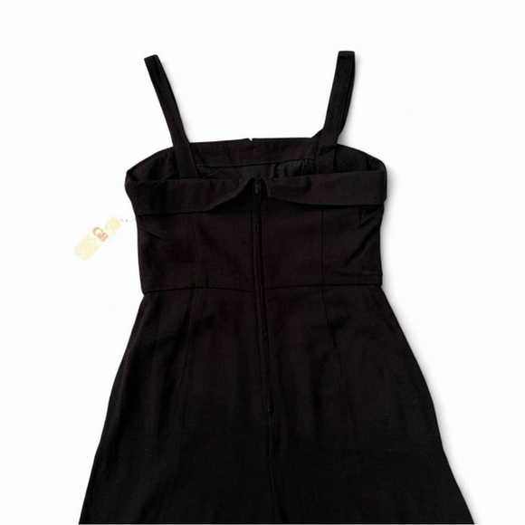 Gianni Bini Black Wide-Leg Button-Front Strap Jumpsuit - Picture 4 of 6